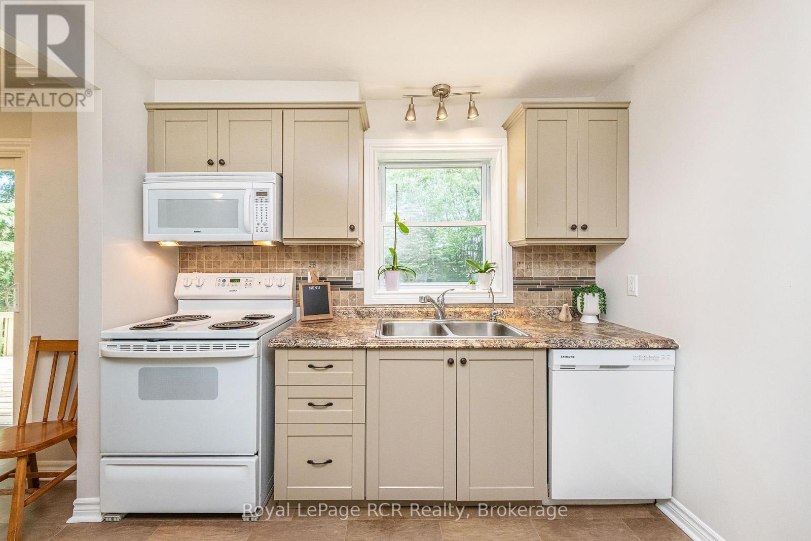 25 Agnes Street, Caledon, Ontario  L7K 0C6 - Photo 15 - W13445068