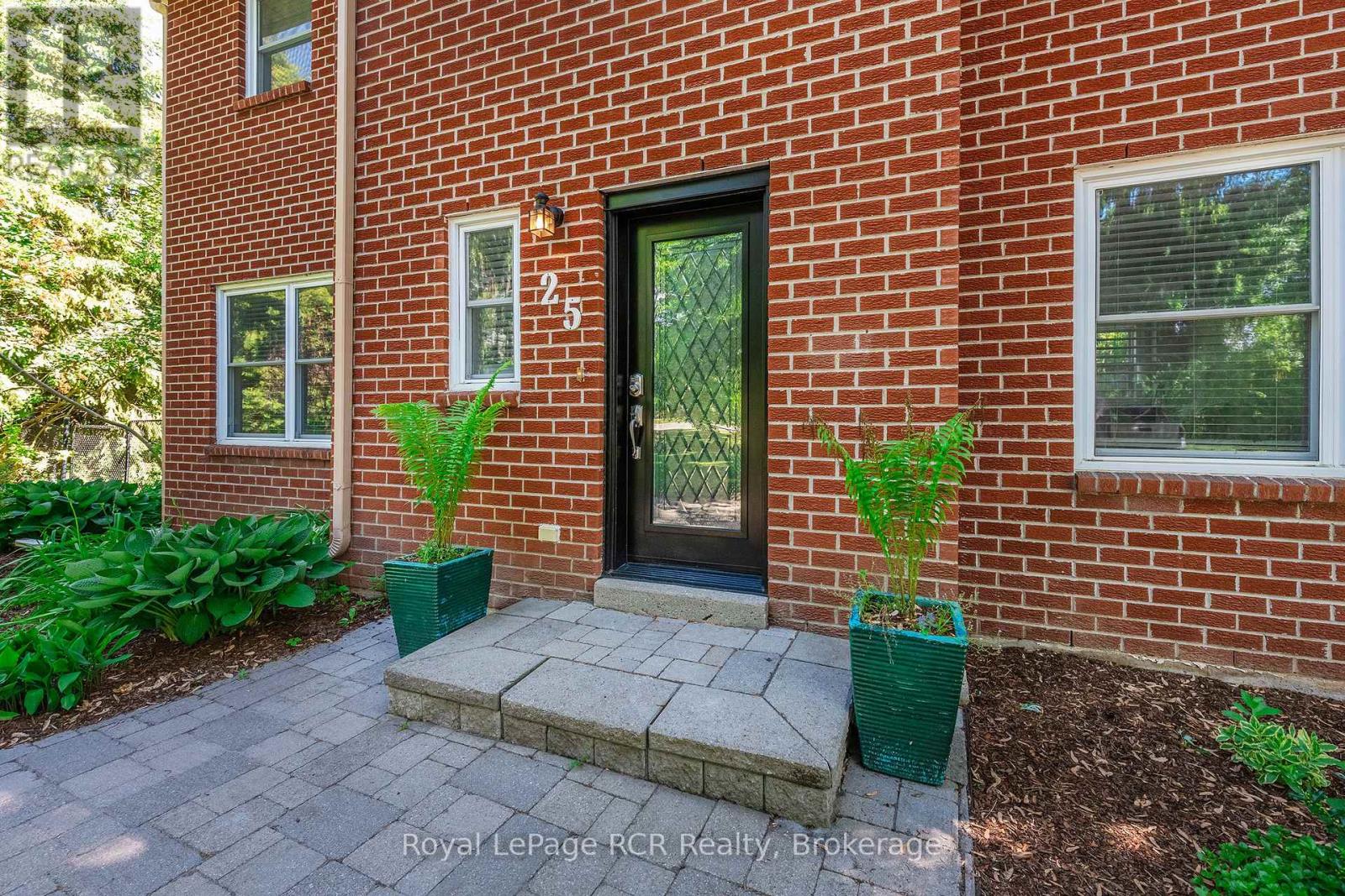 25 Agnes Street, Caledon, Ontario  L7K 0C6 - Photo 4 - W13445068