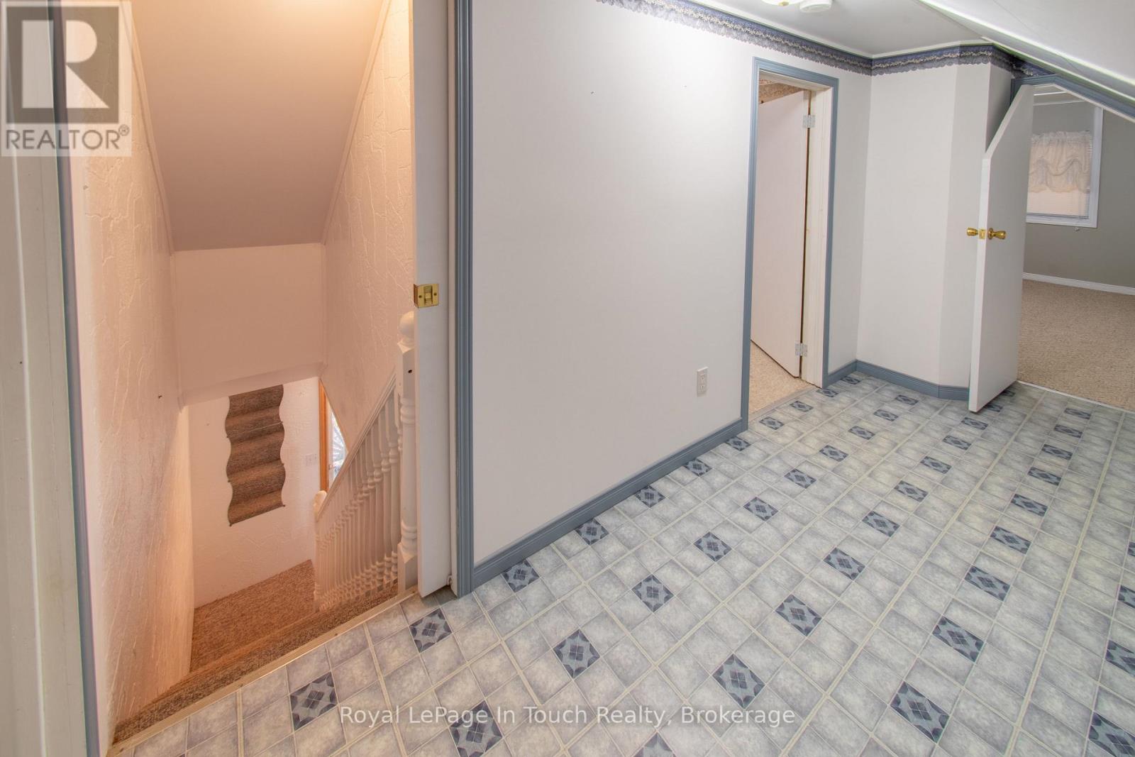 748 Overhead Bridge Road, Penetanguishene, Ontario  L9M 0V6 - Photo 23 - S13445186