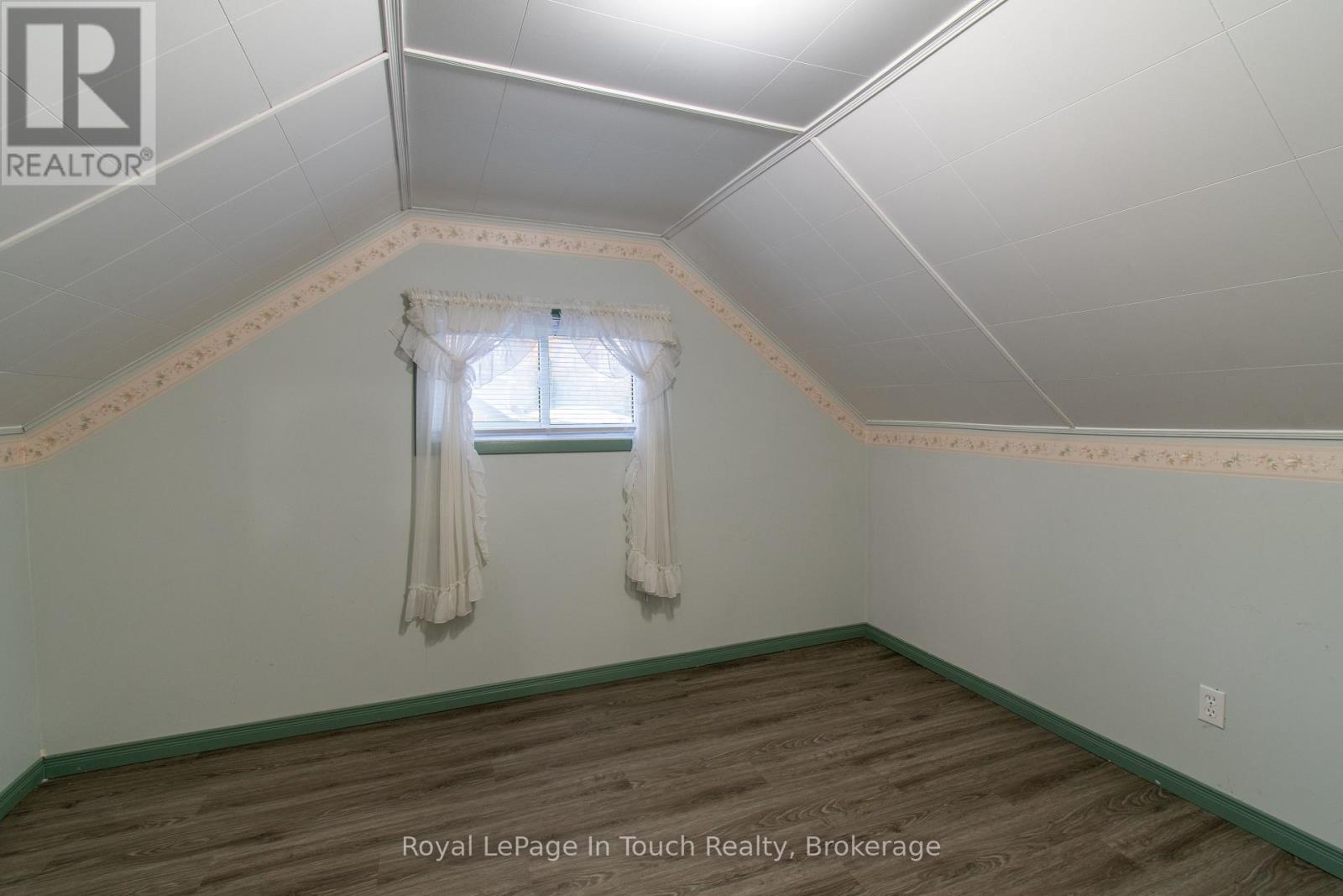 748 Overhead Bridge Road, Penetanguishene, Ontario  L9M 0V6 - Photo 25 - S13445186