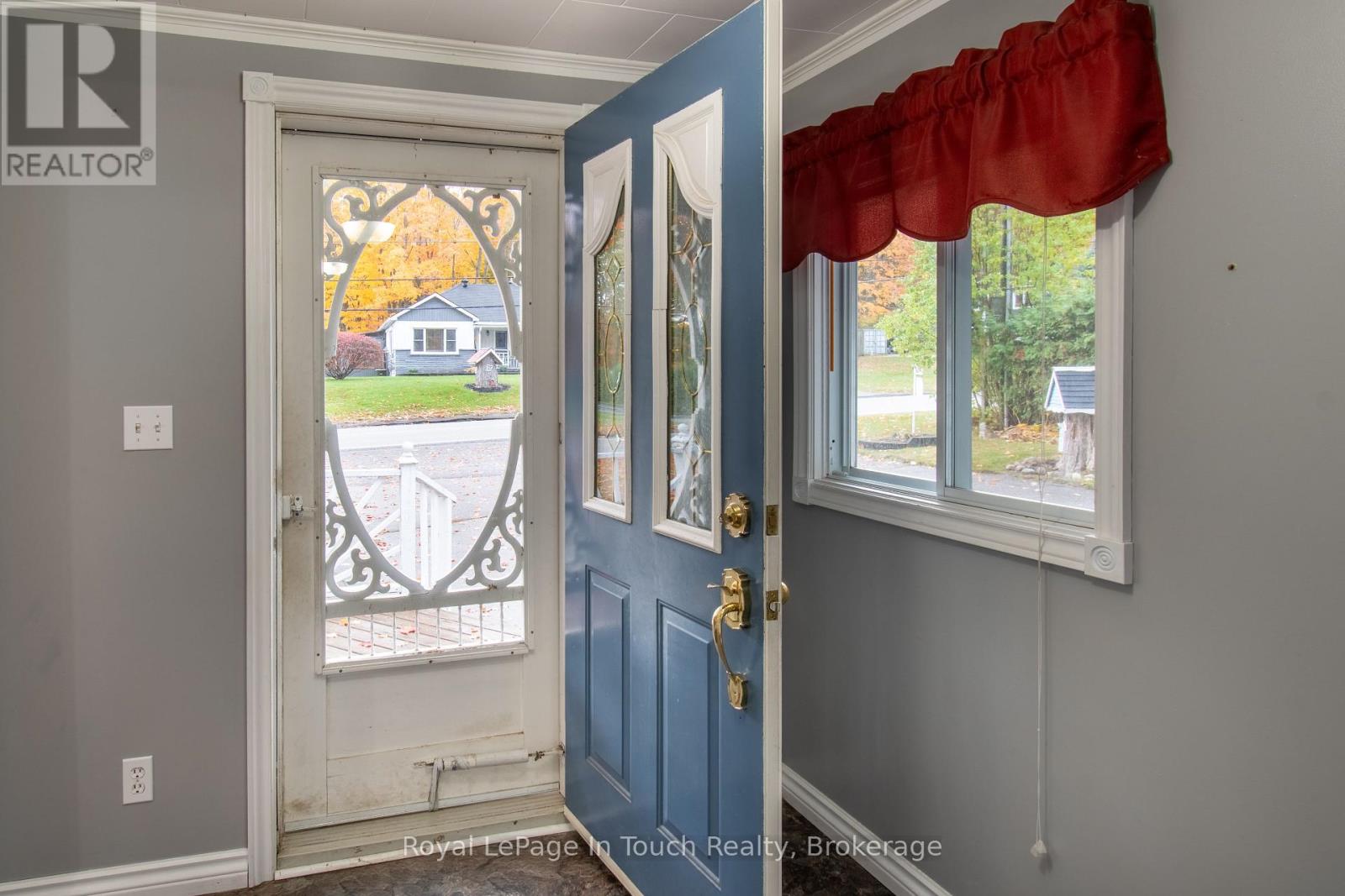 748 Overhead Bridge Road, Penetanguishene, Ontario  L9M 0V6 - Photo 8 - S13445186