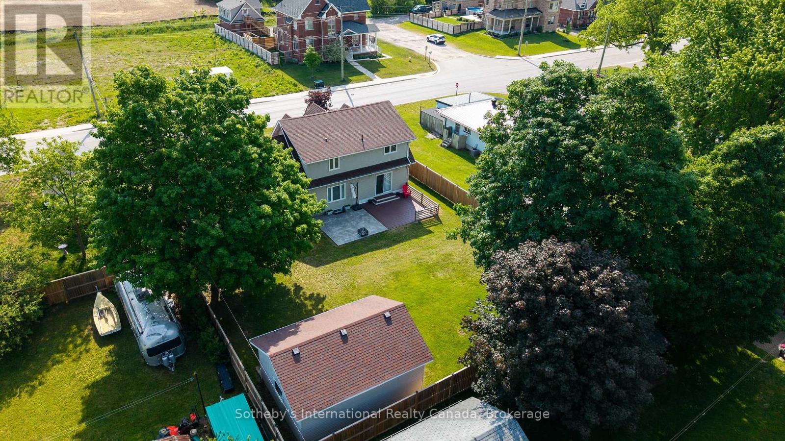 154 Mary Street, Clearview, Ontario  L0M 1G0 - Photo 2 - S13445436