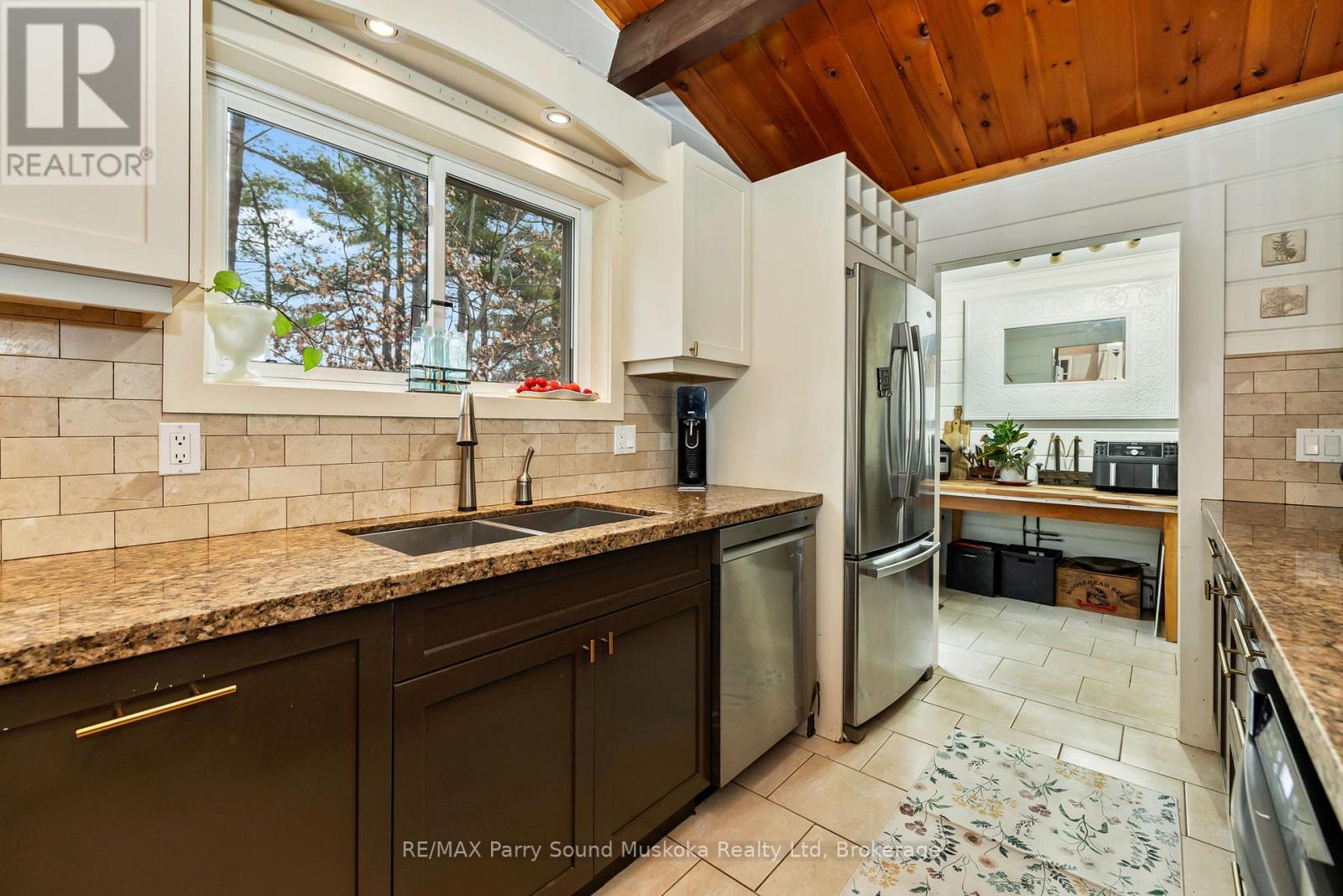 11 Brenda Avenue, Parry Sound, Ontario  P2A 2Y9 - Photo 11 - X13445470