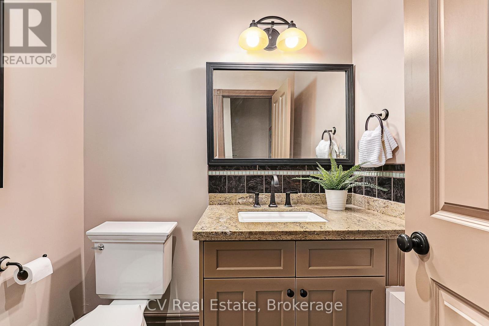 159 Snowbridge Way, Blue Mountains, Ontario  L9Y 0V1 - Photo 32 - X13445924