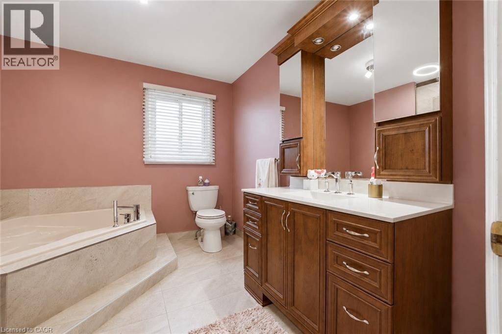 15 Talia Court, Hamilton, Ontario  L6E 4X8 - Photo 21 - 40839865