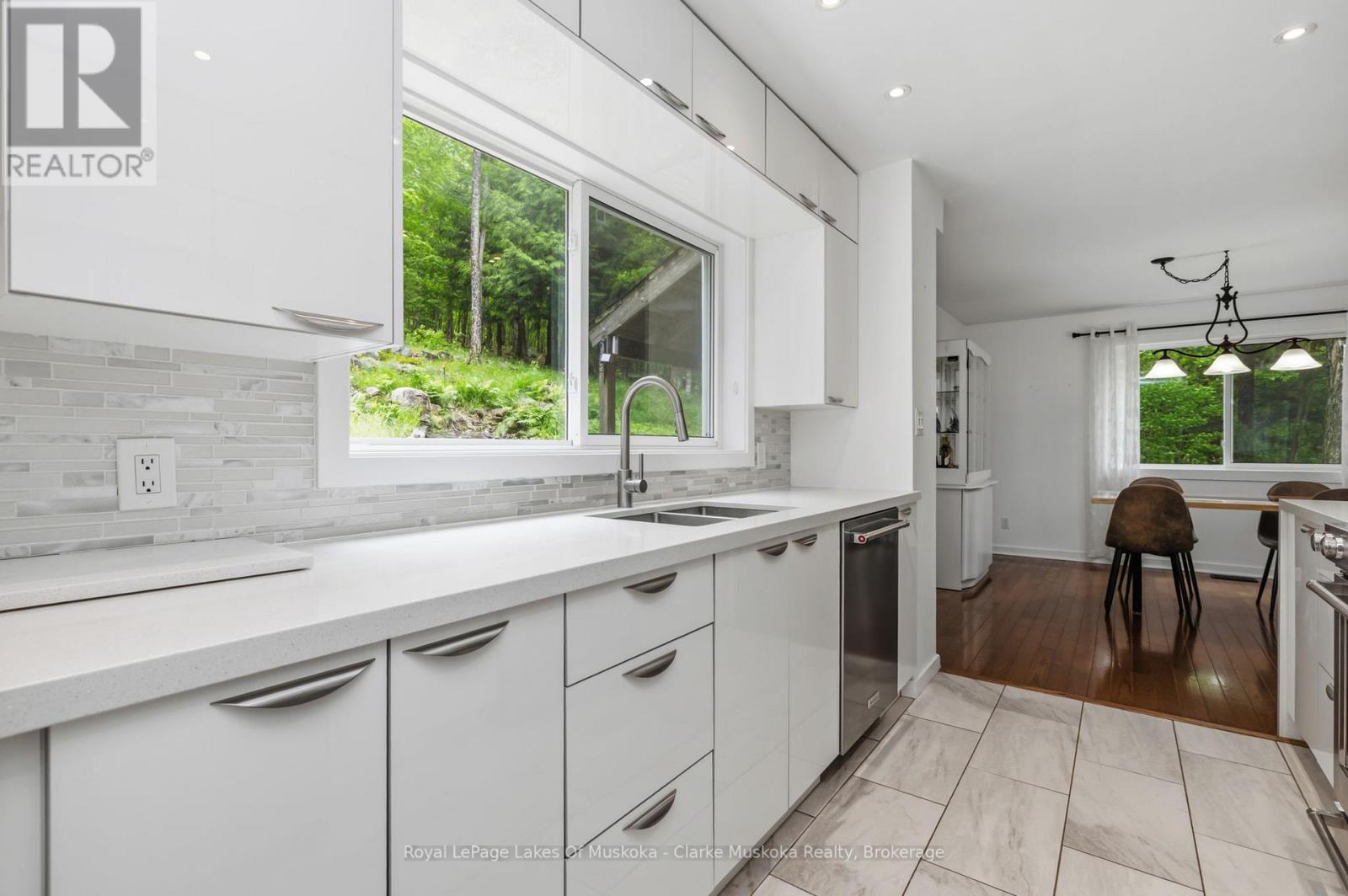 1037 Foreman Road, Muskoka Lakes, Ontario  P0B 1J0 - Photo 10 - X13445972
