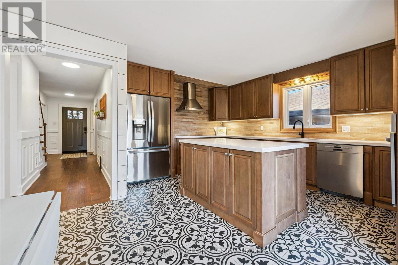 20 Darby Road, Guelph, Ontario  N1K 1R4 - Photo 4 - X13446028