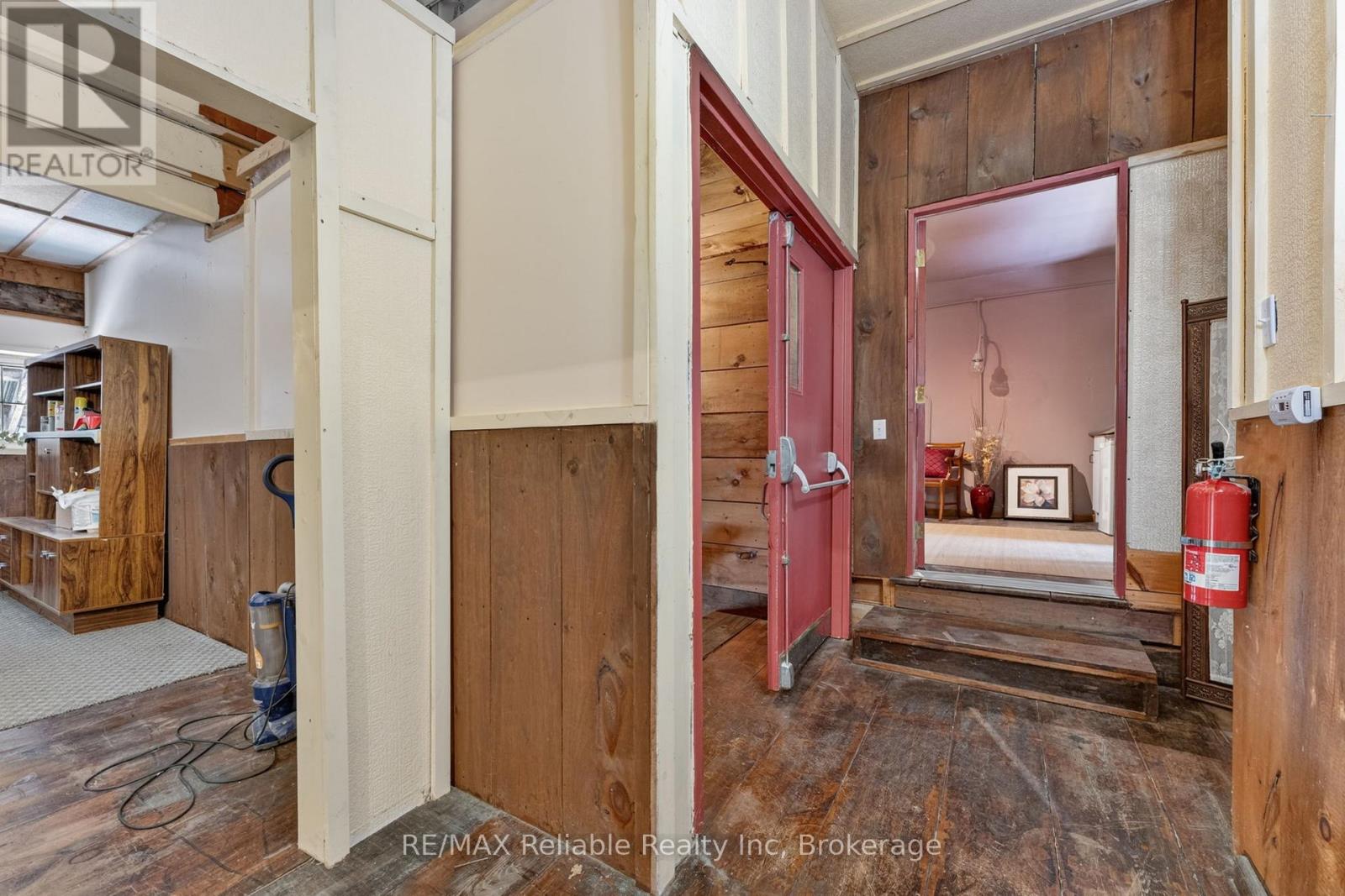 31 London Road, Bluewater, Ontario  N0M 1J0 - Photo 28 - X13446122