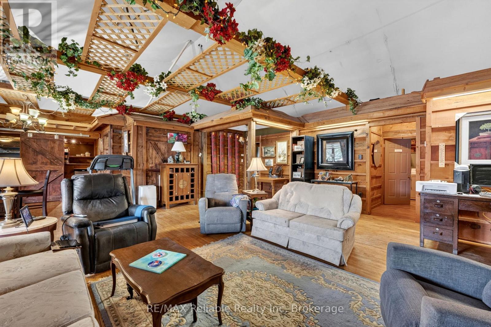 31 London Road, Bluewater, Ontario  N0M 1J0 - Photo 9 - X13446122