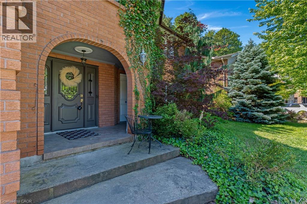 37 Yellow Birch Drive, Kitchener, Ontario  N2N 2M1 - Photo 3 - 40839873