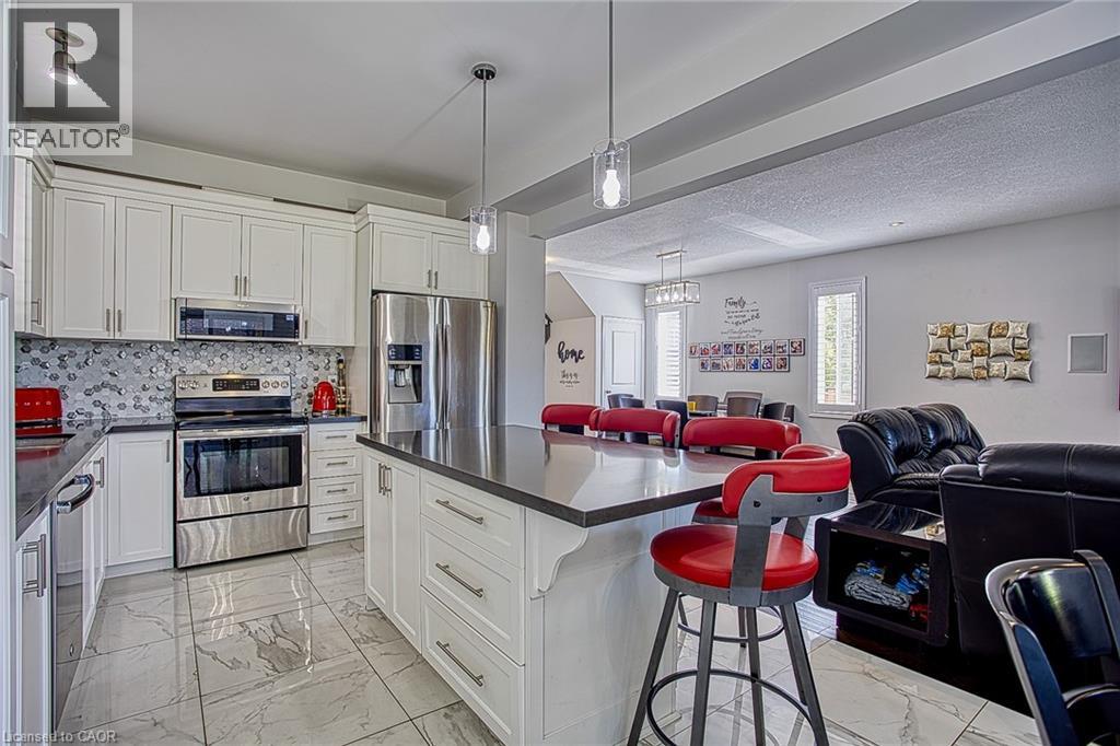 17 Narbonne Crescent, Stoney Creek, Ontario  L8J 0J7 - Photo 18 - 40839409