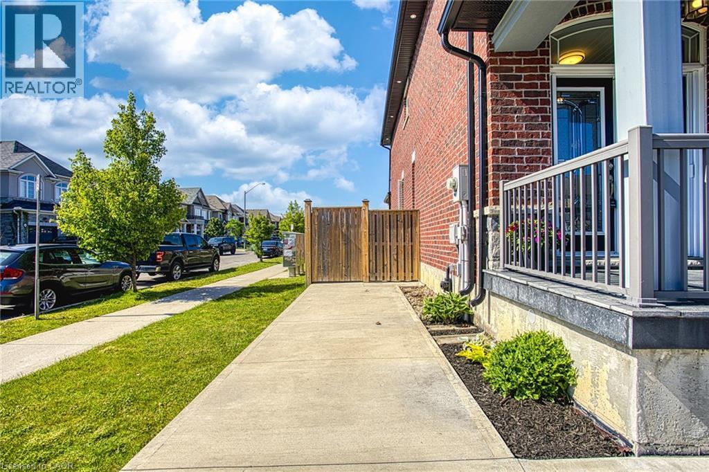 17 Narbonne Crescent, Stoney Creek, Ontario  L8J 0J7 - Photo 31 - 40839409