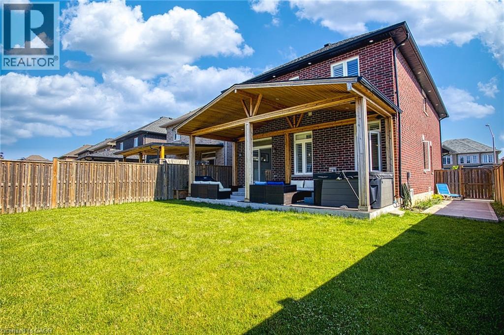 17 Narbonne Crescent, Stoney Creek, Ontario  L8J 0J7 - Photo 33 - 40839409