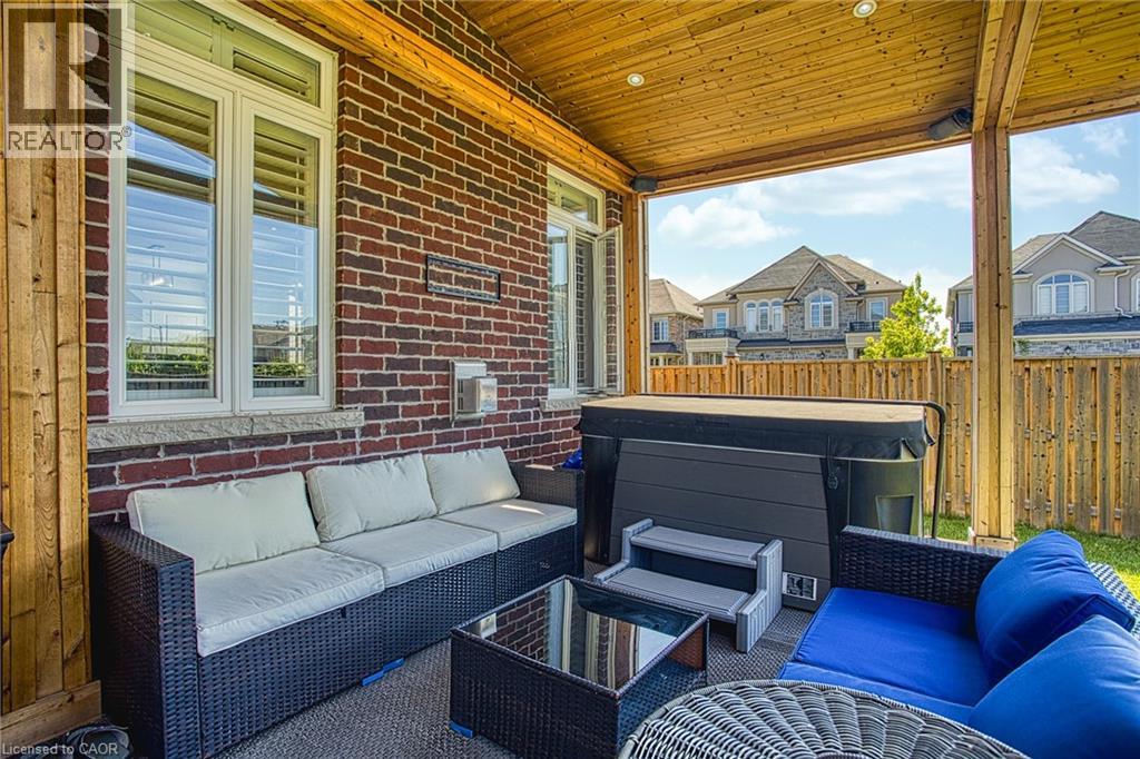 17 Narbonne Crescent, Stoney Creek, Ontario  L8J 0J7 - Photo 36 - 40839409