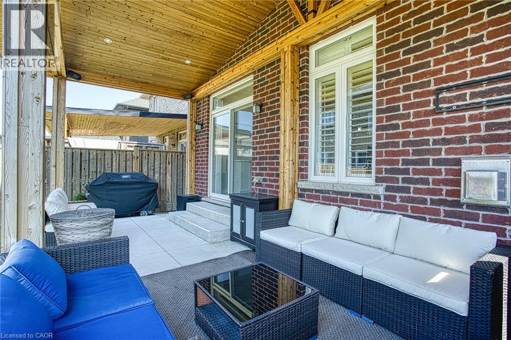 17 Narbonne Crescent, Stoney Creek, Ontario  L8J 0J7 - Photo 37 - 40839409