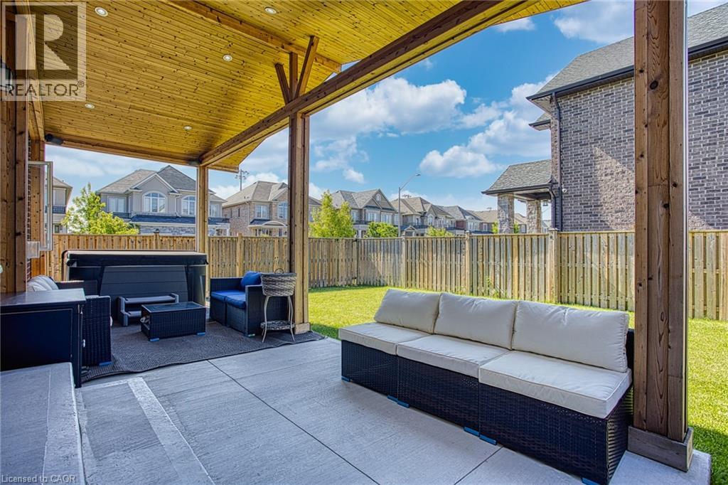 17 Narbonne Crescent, Stoney Creek, Ontario  L8J 0J7 - Photo 38 - 40839409