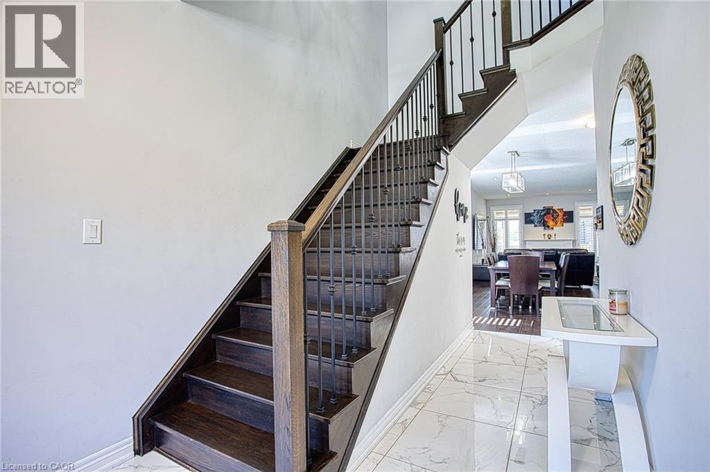 17 Narbonne Crescent, Stoney Creek, Ontario  L8J 0J7 - Photo 6 - 40839409