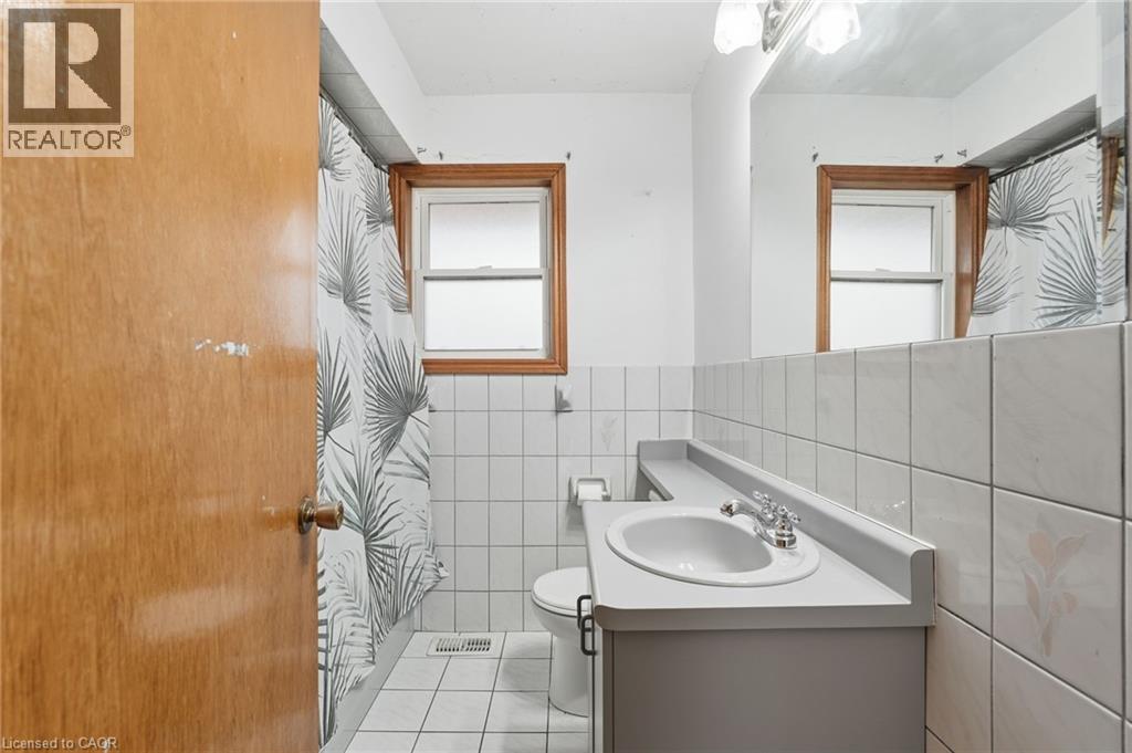 20 Nelligan Place, Hamilton, Ontario  L8K 4X7 - Photo 24 - 40837504
