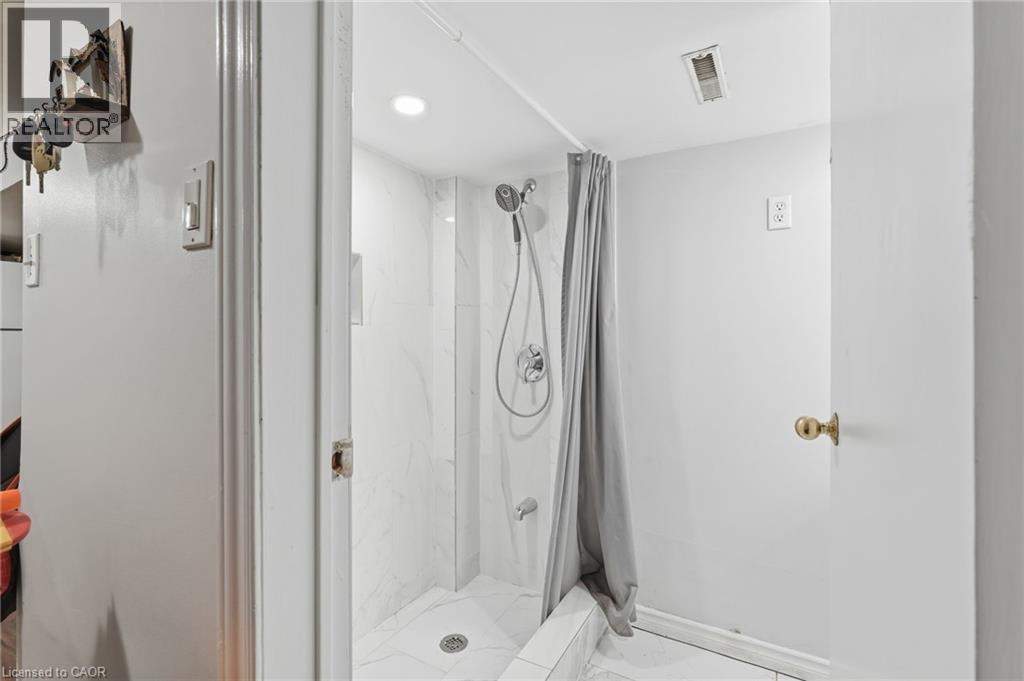 20 Nelligan Place, Hamilton, Ontario  L8K 4X7 - Photo 40 - 40837504