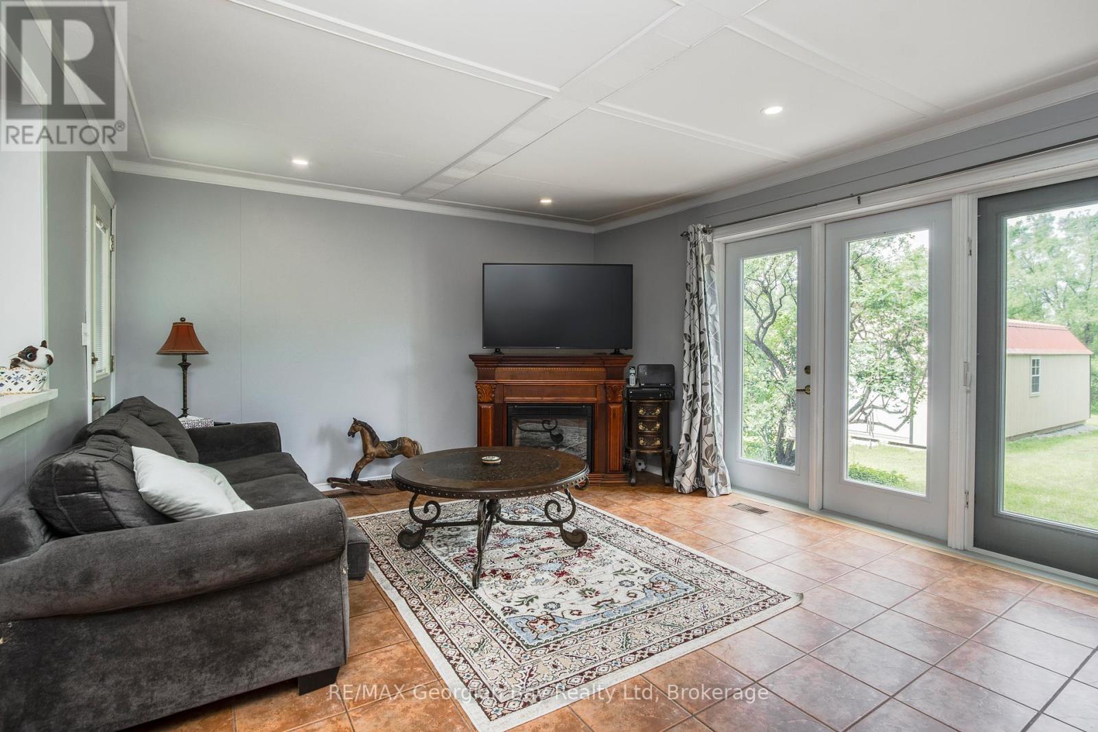 178 Church Street, Penetanguishene, Ontario  L9M 1E6 - Photo 10 - S13446382