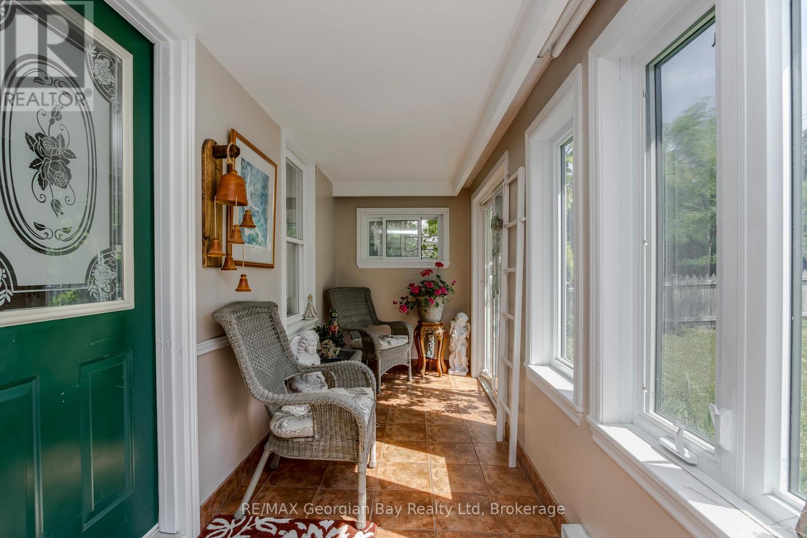 178 Church Street, Penetanguishene, Ontario  L9M 1E6 - Photo 3 - S13446382