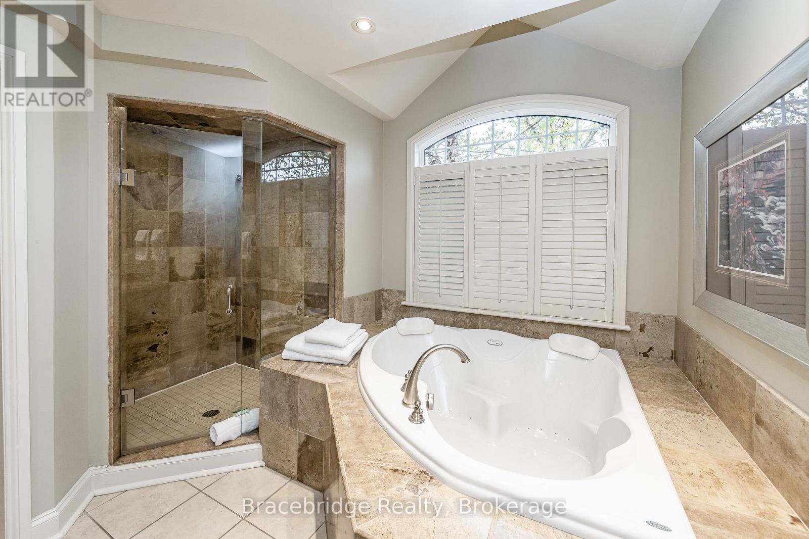 Carling 5 W3 - 3876 Muskoka Rd 118 Highway W, Muskoka Lakes, Ontario  P0B 1J0 - Photo 21 - X13446334