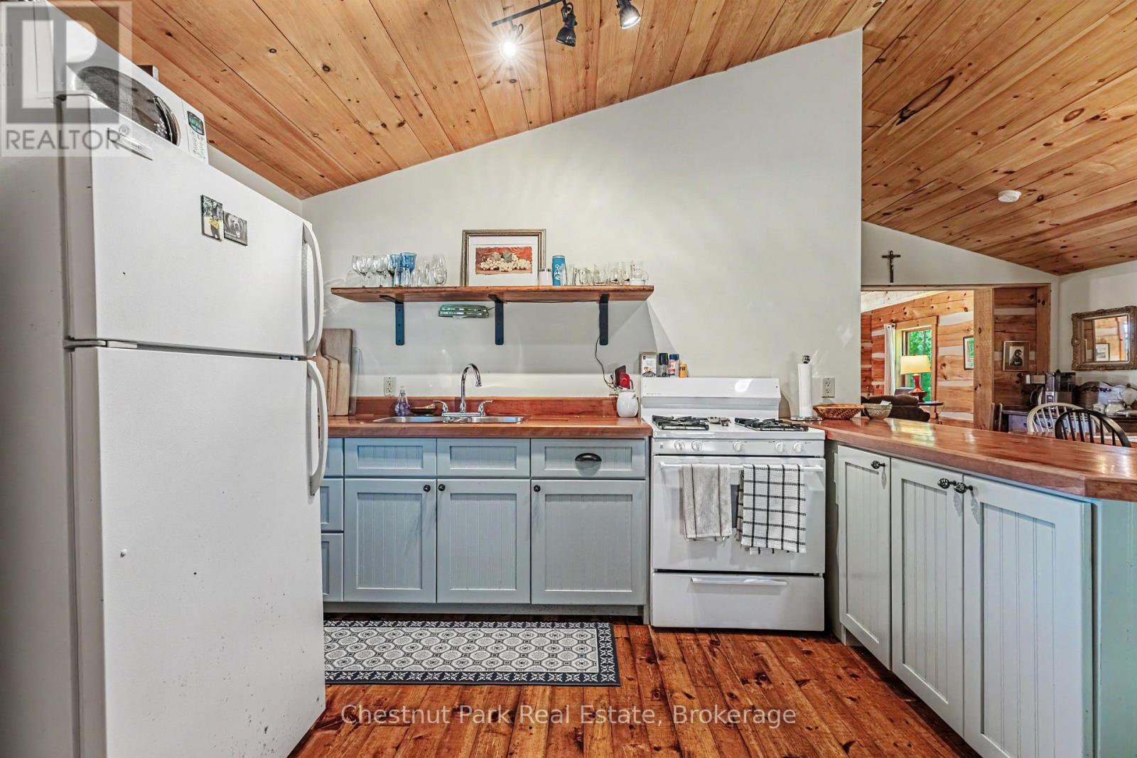 79 Pine Tree Harbour Road, Northern Bruce Peninsula, Ontario  N0H 1Z0 - Photo 24 - X13446486