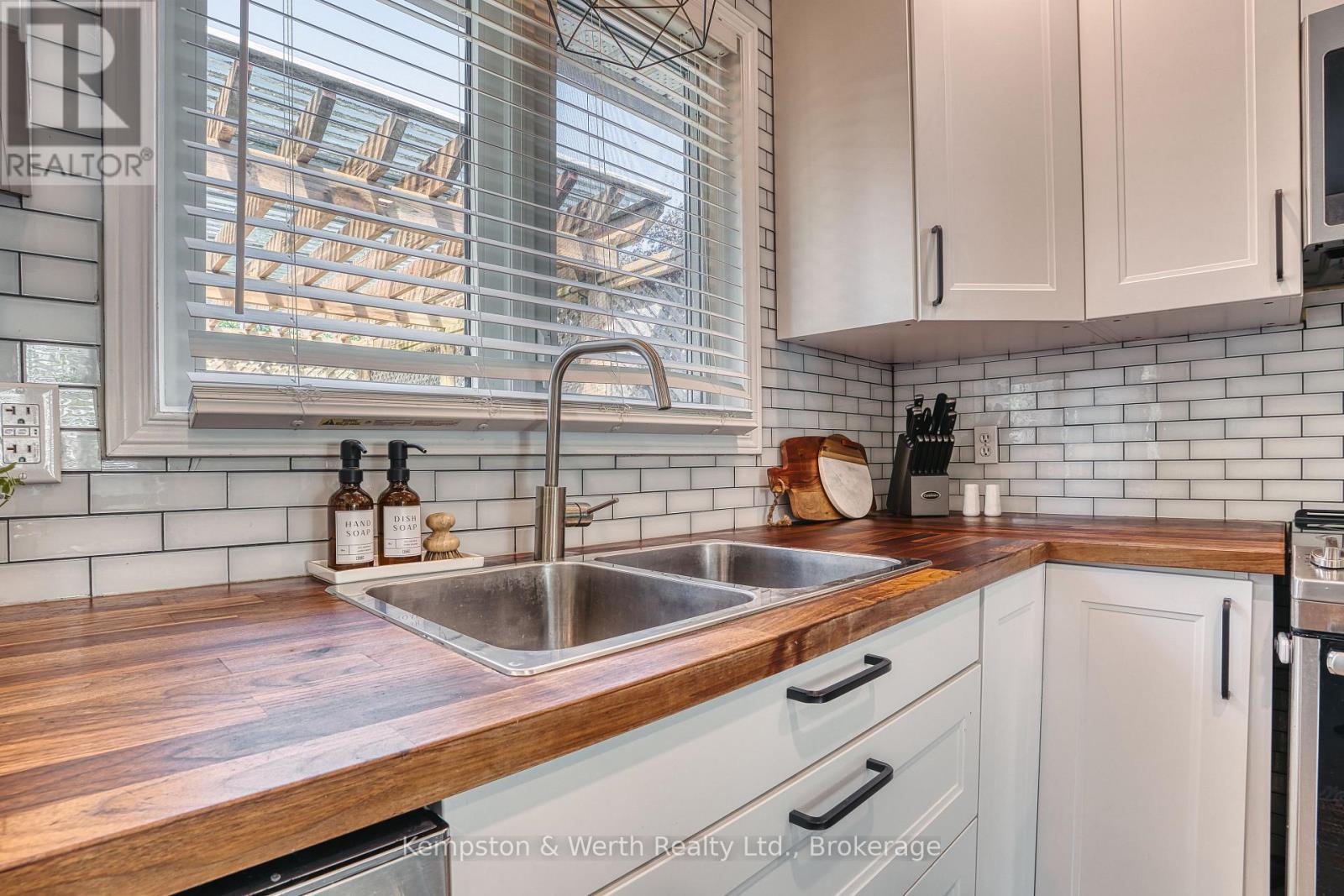 745 Lavery Street, North Perth, Ontario  N4W 3T4 - Photo 18 - X13446490