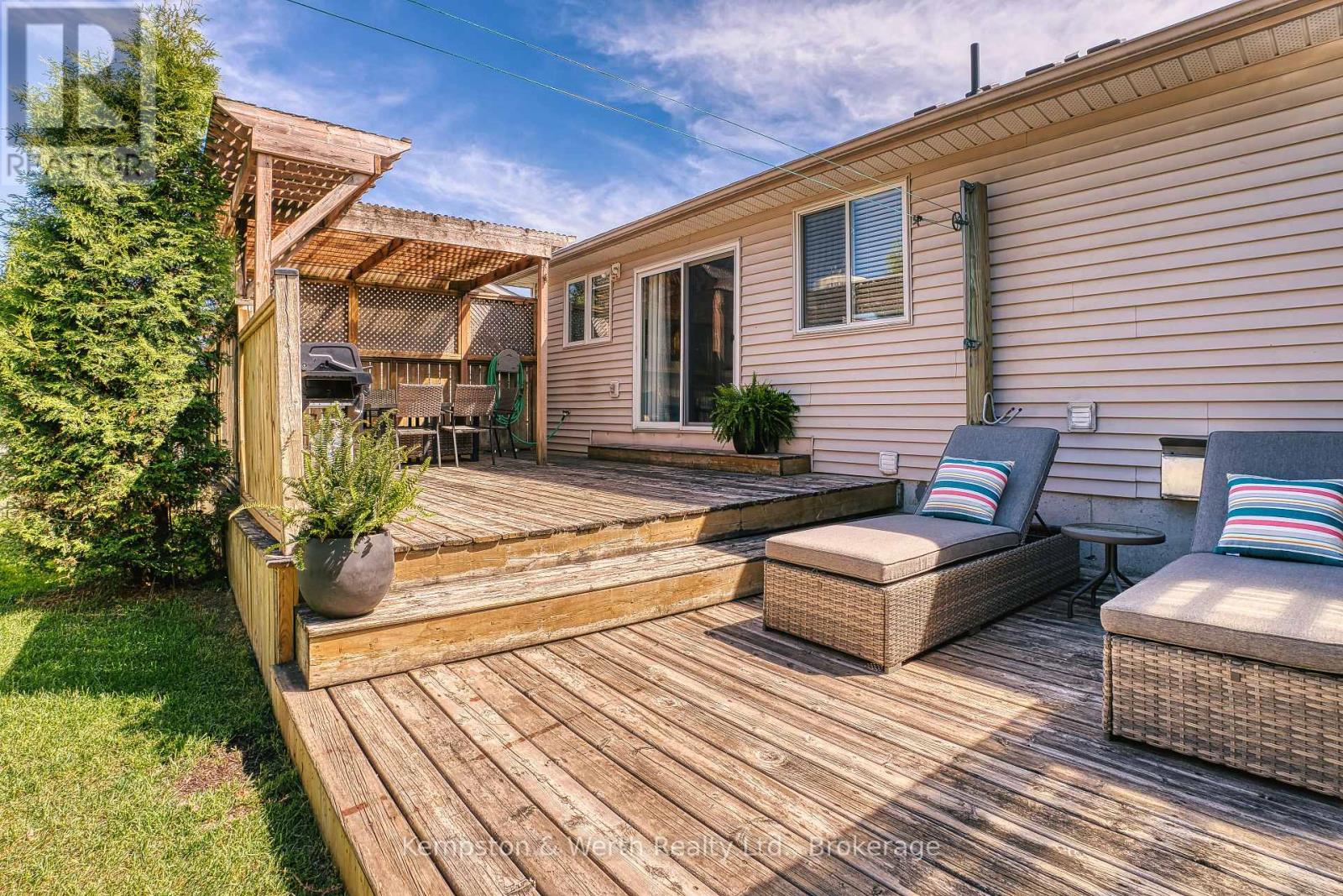 745 Lavery Street, North Perth, Ontario  N4W 3T4 - Photo 39 - X13446490