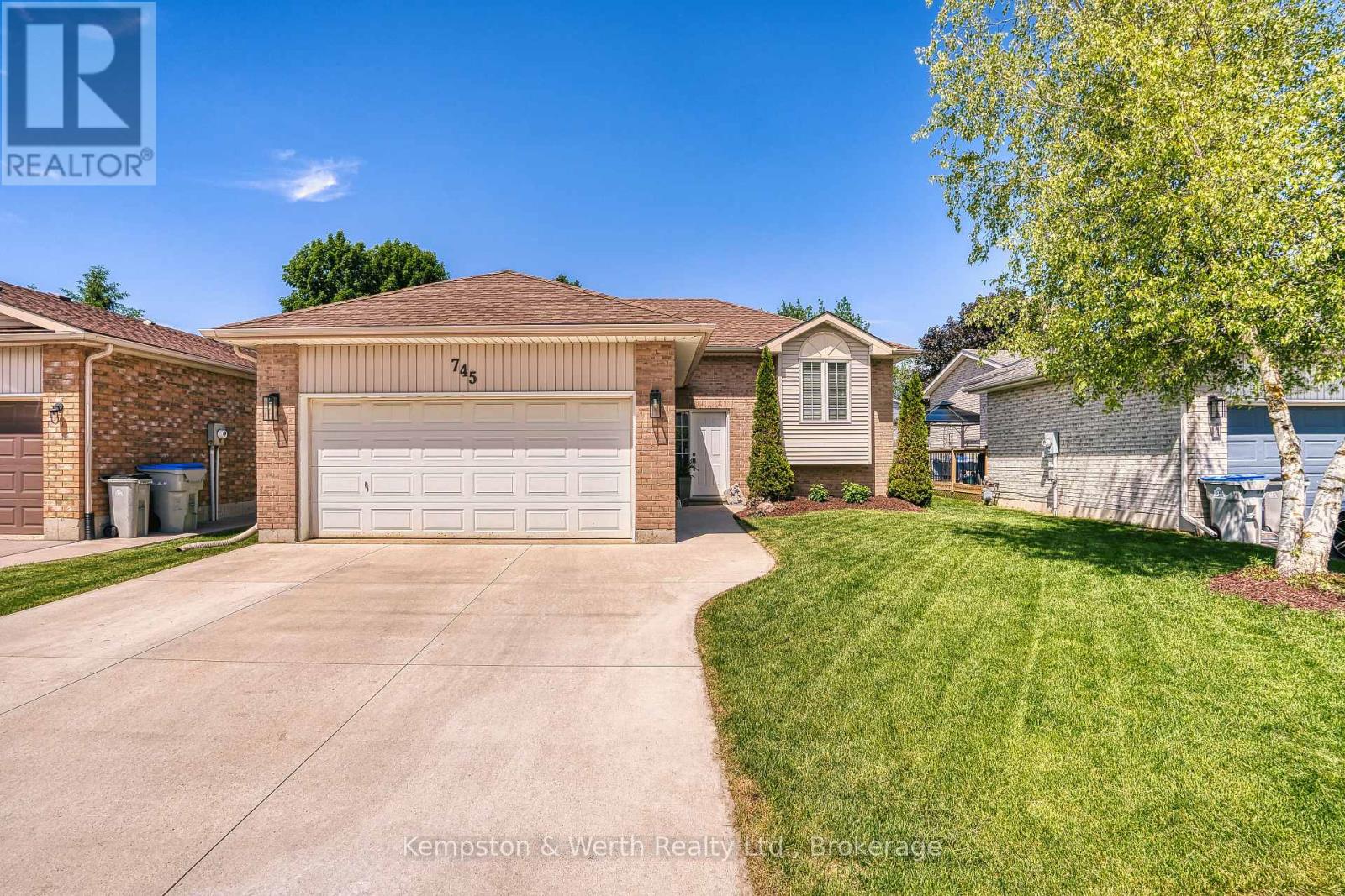 745 Lavery Street, North Perth, Ontario  N4W 3T4 - Photo 4 - X13446490