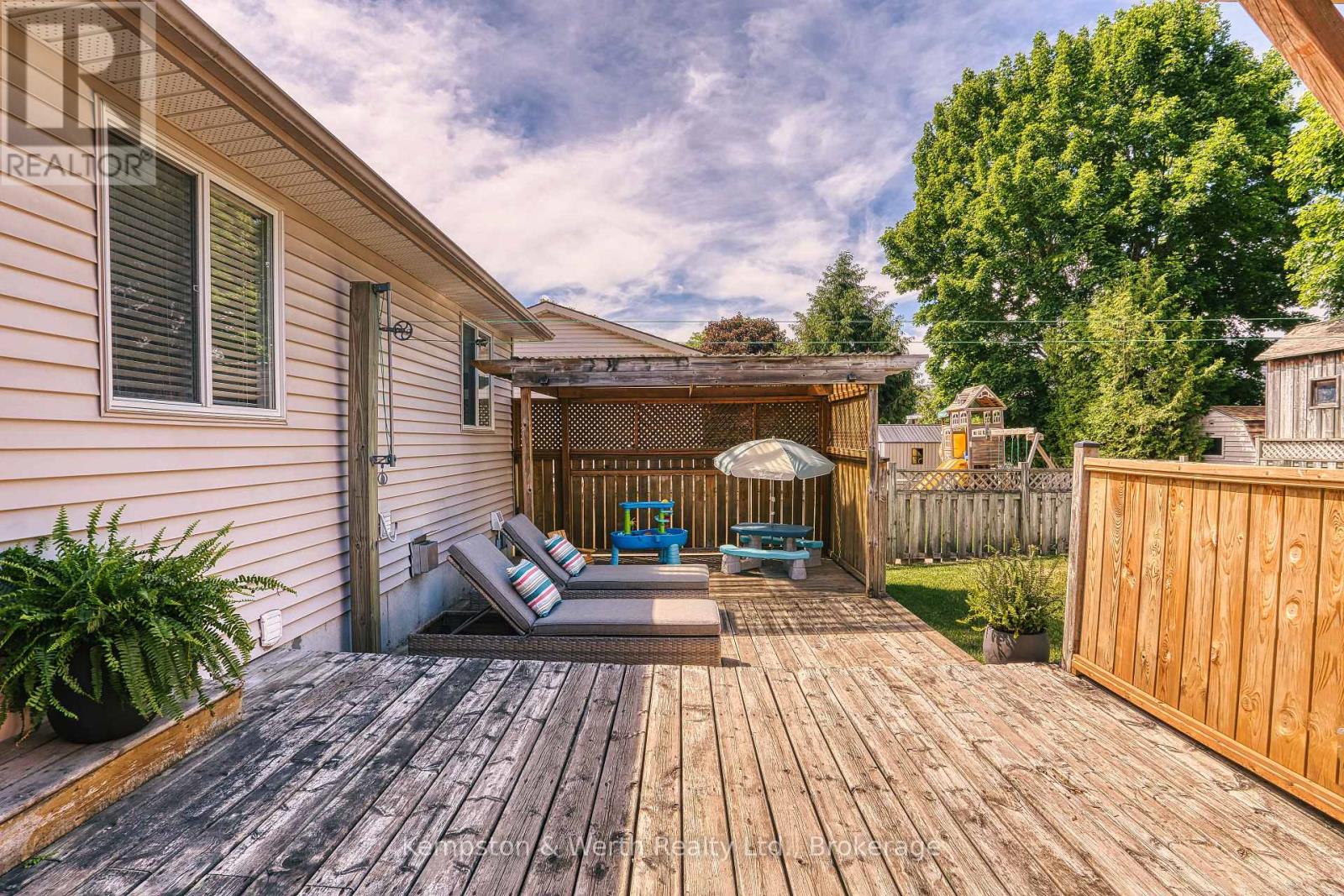 745 Lavery Street, North Perth, Ontario  N4W 3T4 - Photo 41 - X13446490