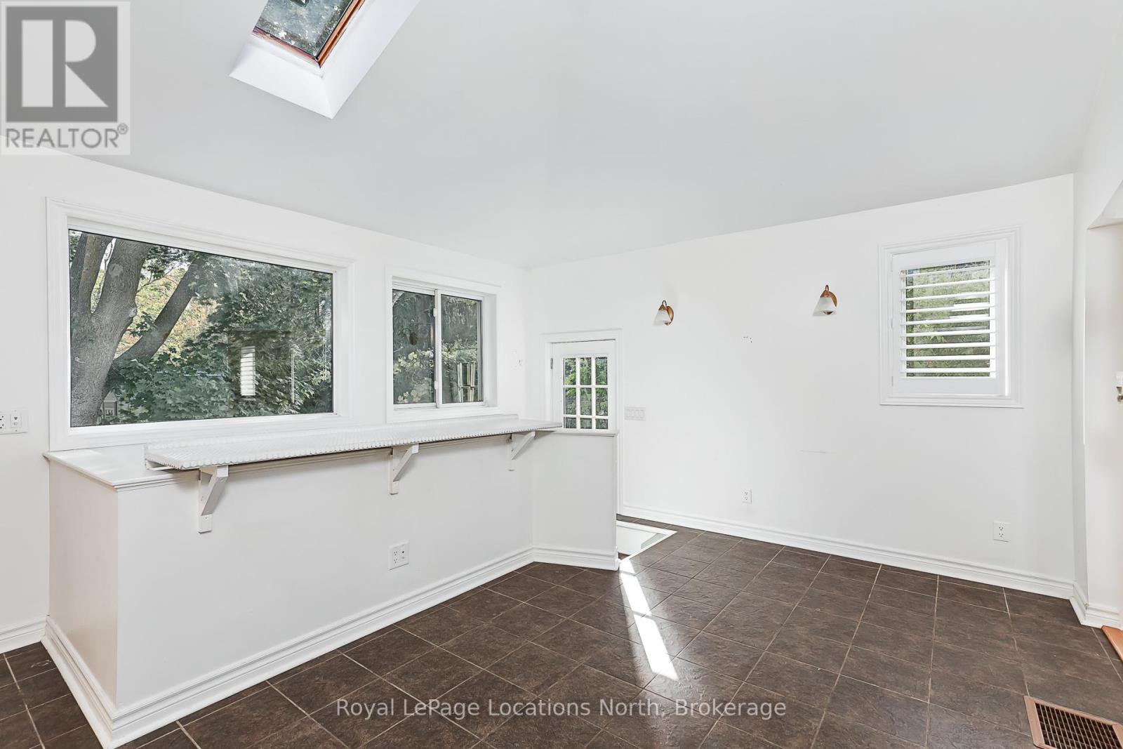 213 Marsh Street, Blue Mountains, Ontario  N0H 1J0 - Photo 11 - X13446688