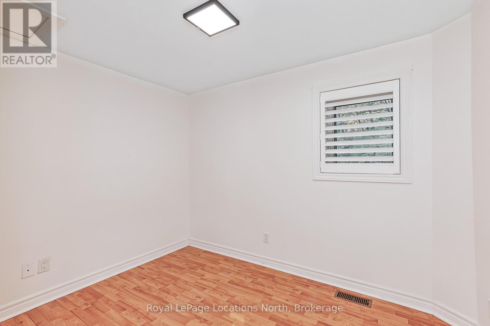 213 Marsh Street, Blue Mountains, Ontario  N0H 1J0 - Photo 15 - X13446688
