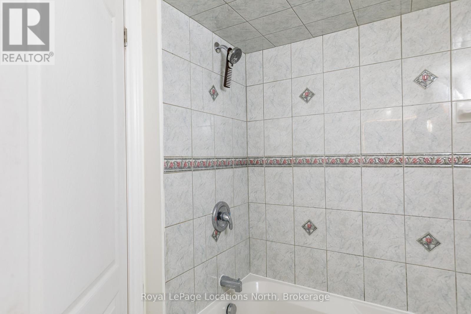 213 Marsh Street, Blue Mountains, Ontario  N0H 1J0 - Photo 21 - X13446688
