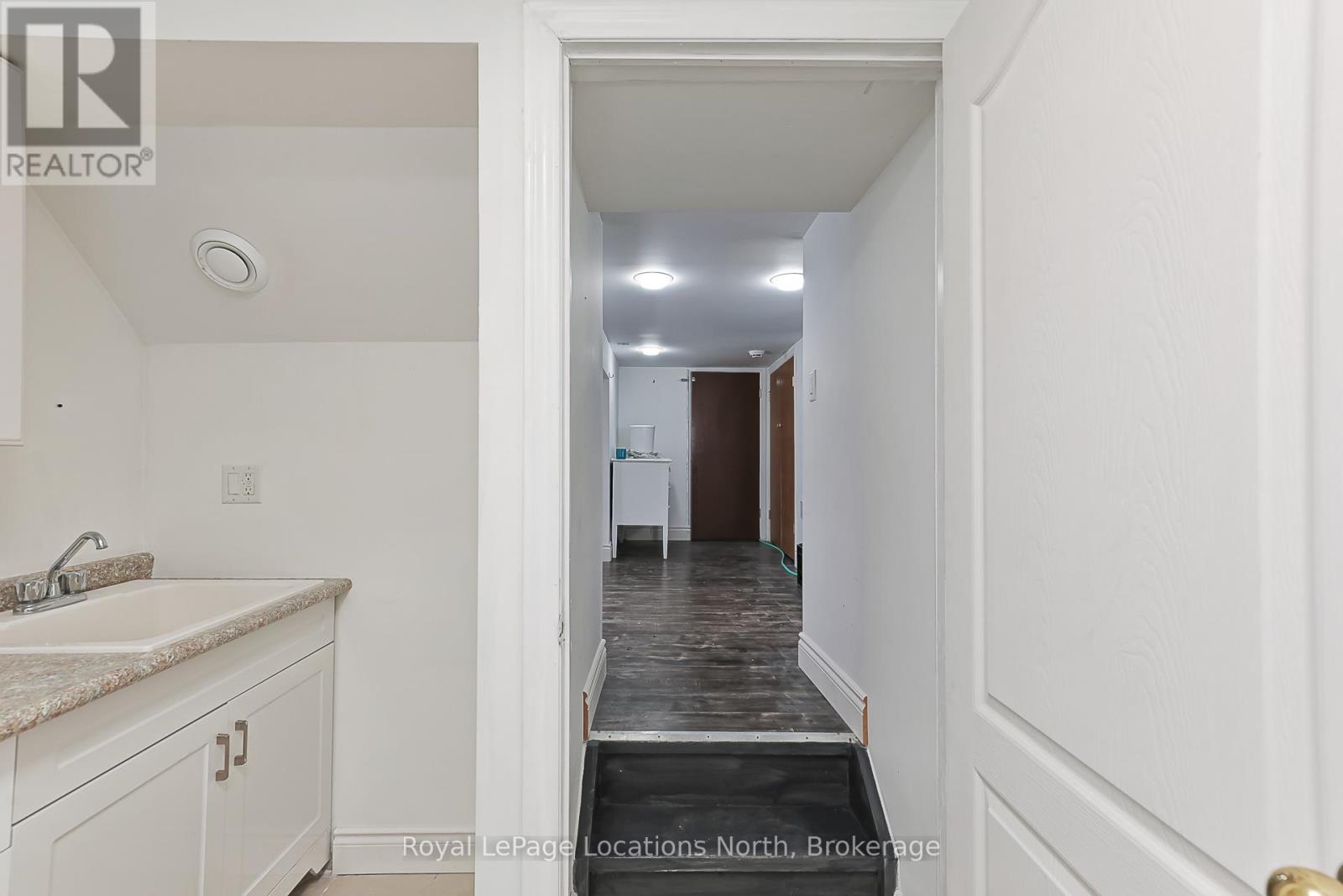213 Marsh Street, Blue Mountains, Ontario  N0H 1J0 - Photo 23 - X13446688