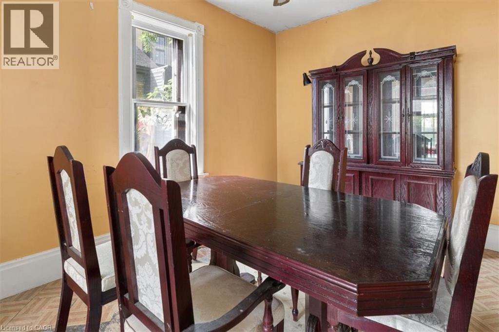 427 Duke Street W, Kitchener, Ontario  N2H 3Y6 - Photo 11 - 40838864