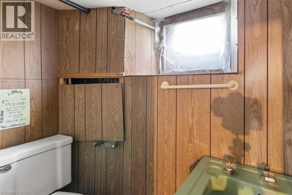427 Duke Street W, Kitchener, Ontario  N2H 3Y6 - Photo 24 - 40838864