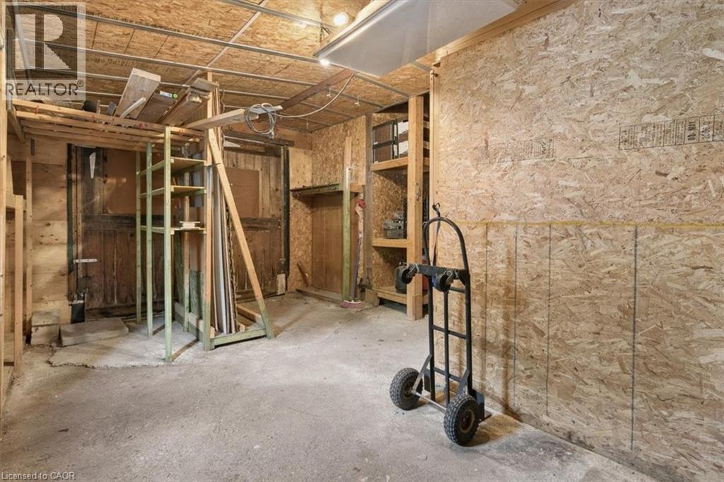 427 Duke Street W, Kitchener, Ontario  N2H 3Y6 - Photo 27 - 40838864