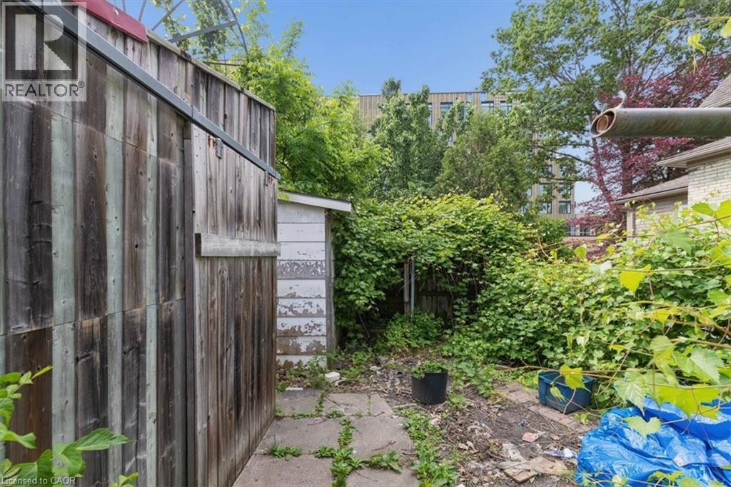 427 Duke Street W, Kitchener, Ontario  N2H 3Y6 - Photo 32 - 40838864