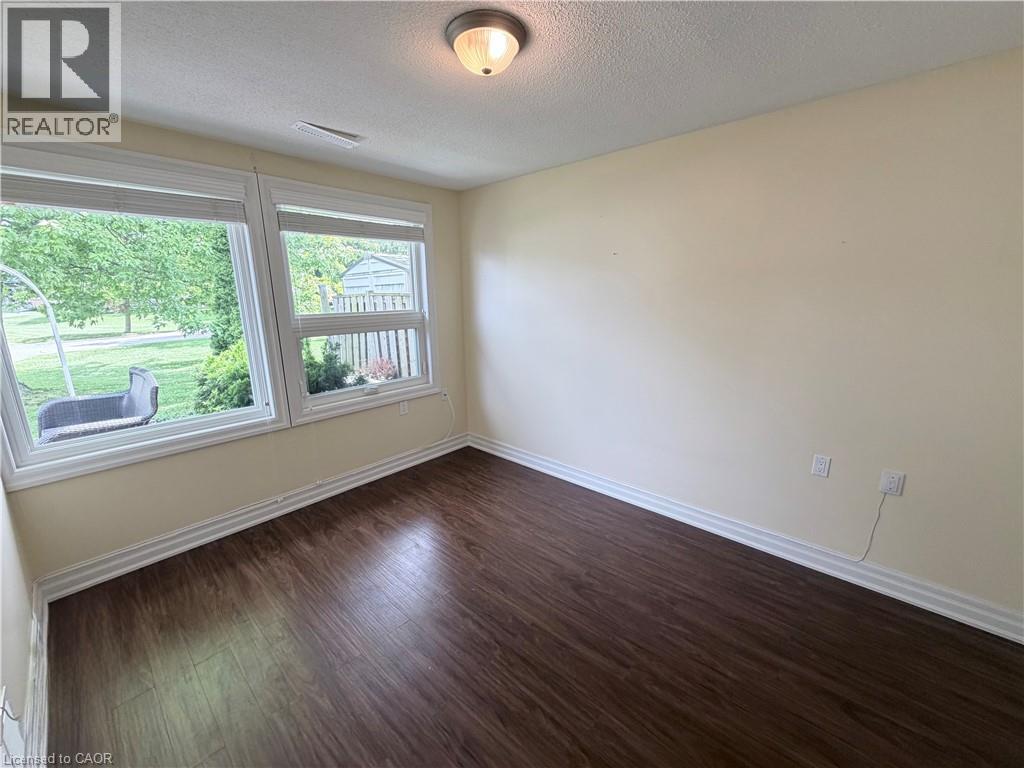 9 Gates Lane, Hamilton, Ontario  L9B 1T8 - Photo 11 - 40838163
