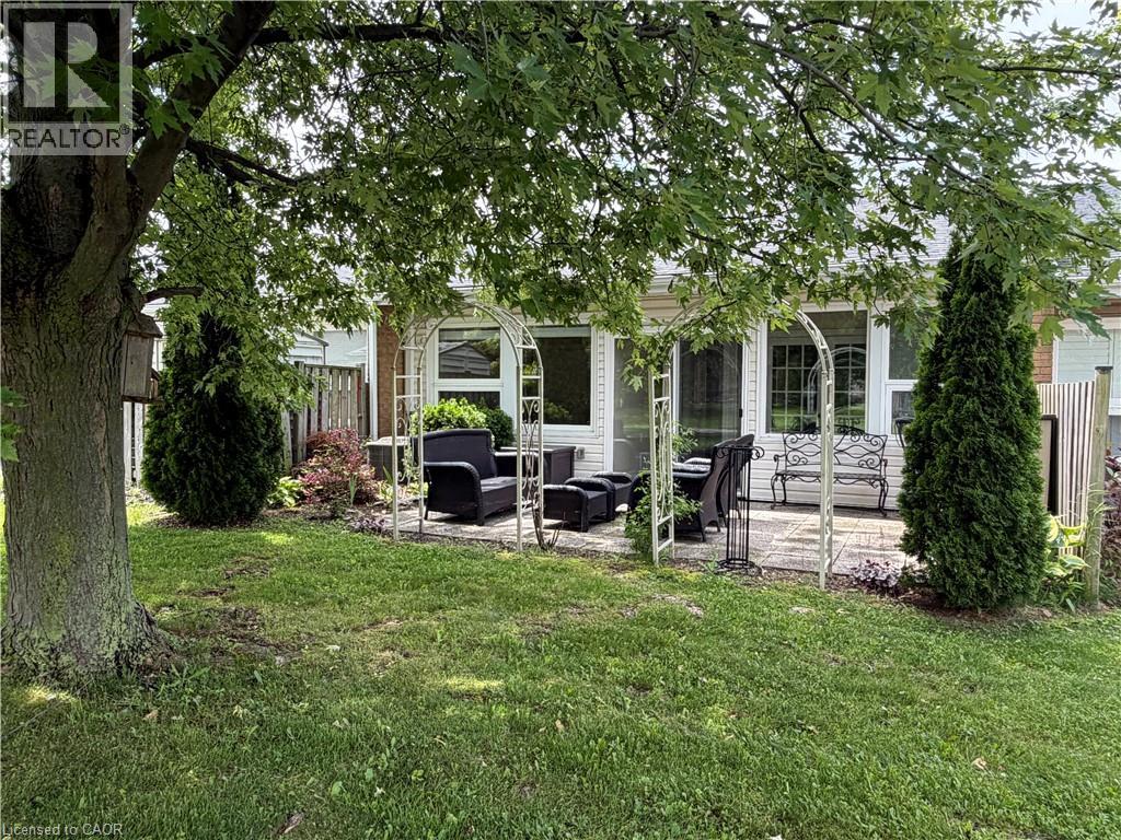 9 Gates Lane, Hamilton, Ontario  L9B 1T8 - Photo 3 - 40838163