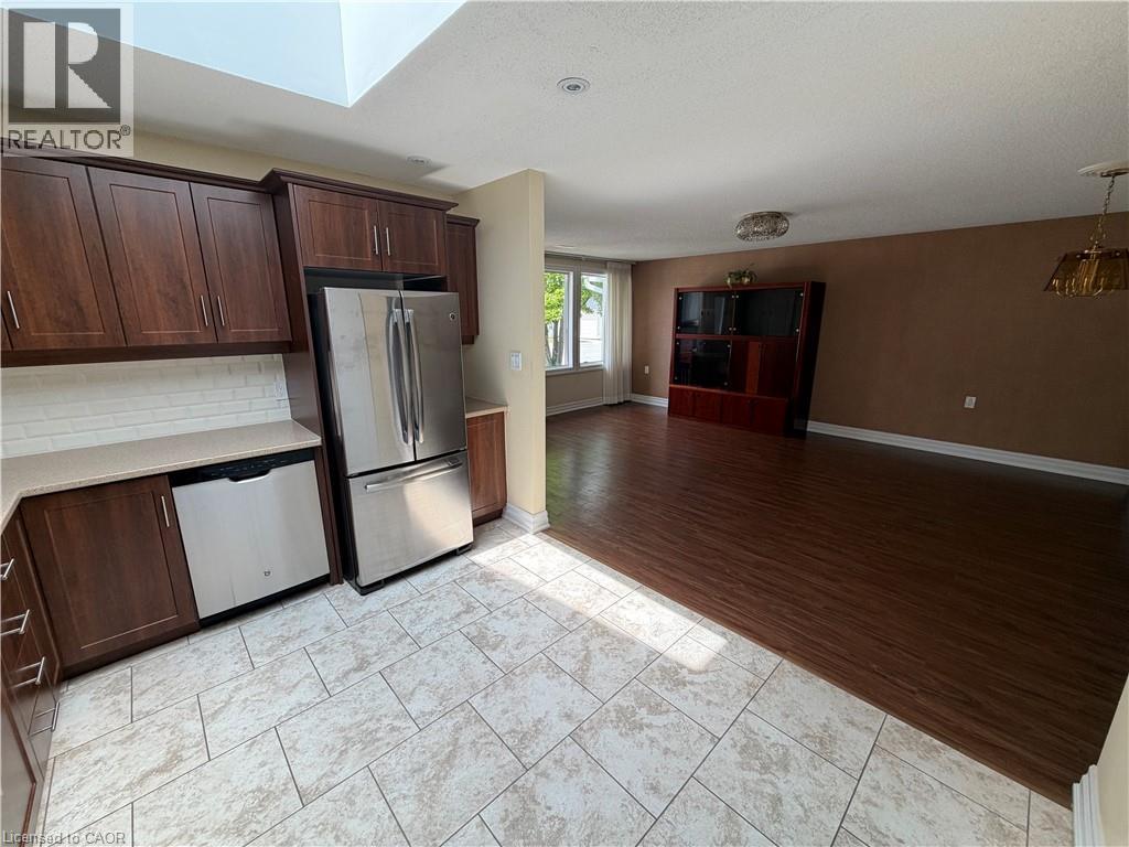 9 Gates Lane, Hamilton, Ontario  L9B 1T8 - Photo 7 - 40838163