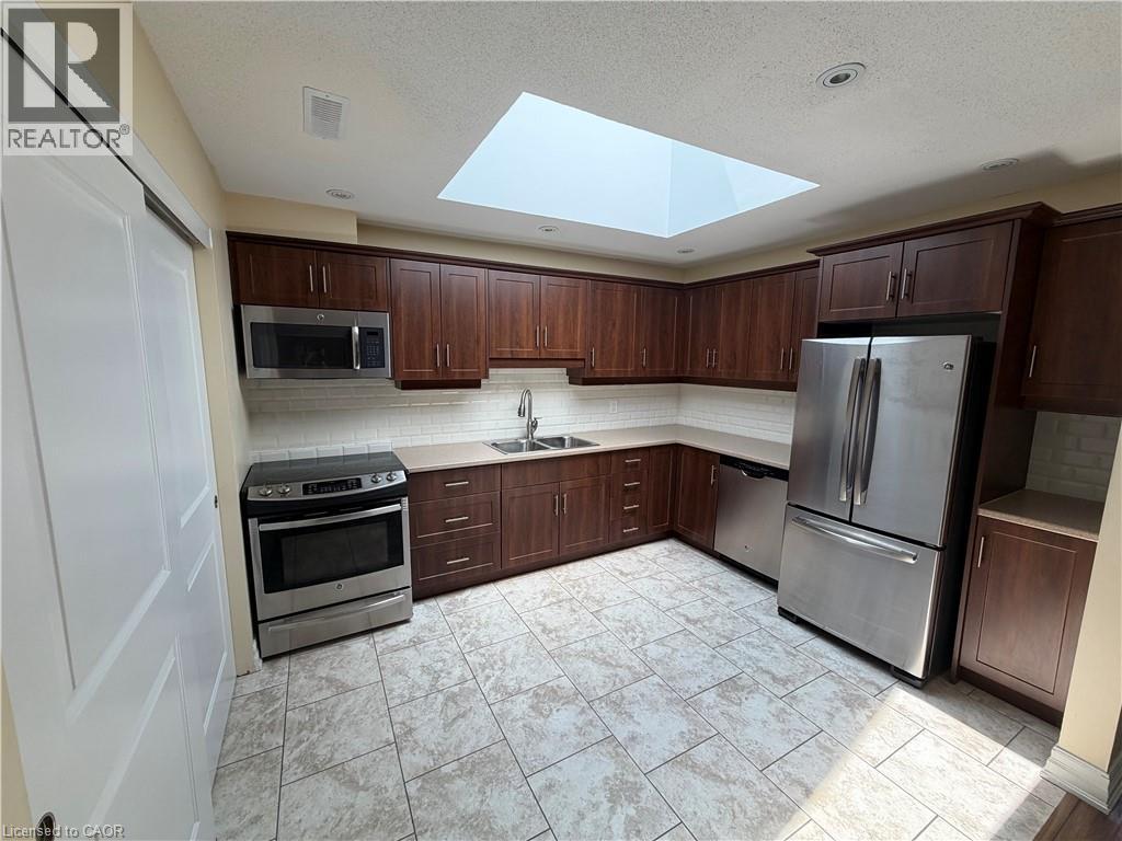 9 Gates Lane, Hamilton, Ontario  L9B 1T8 - Photo 9 - 40838163