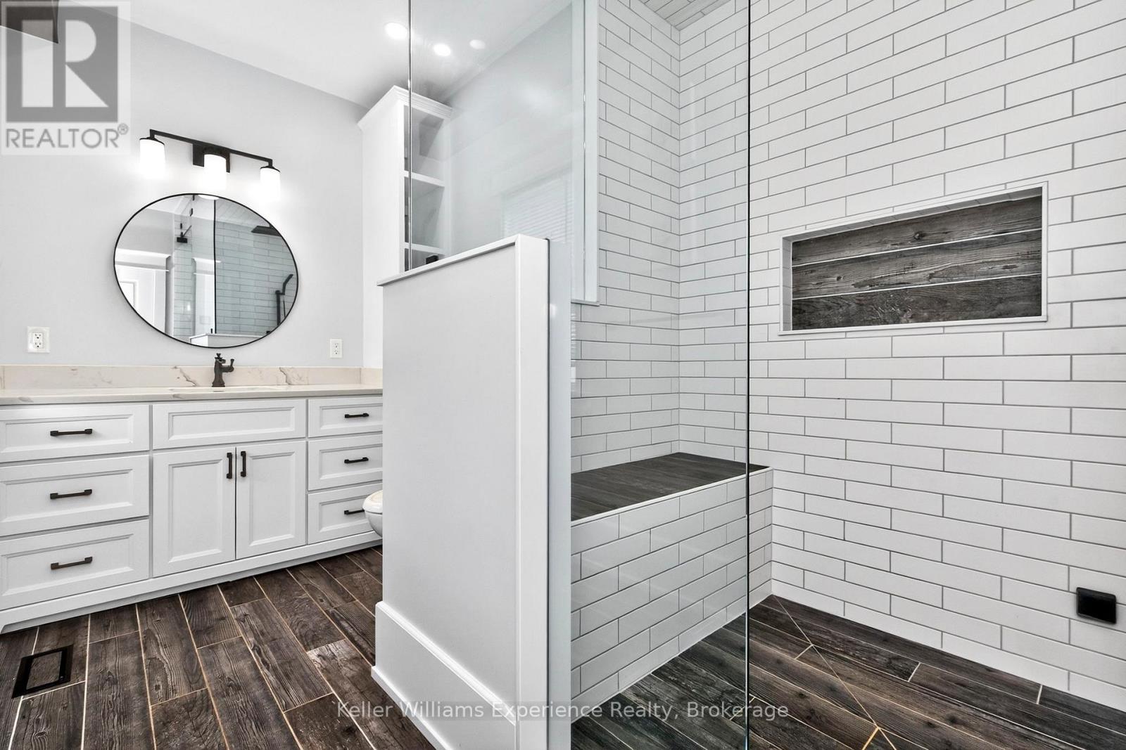 2936 Flos 6 Road W, Springwater, Ontario  L0L 1P0 - Photo 19 - S13446826