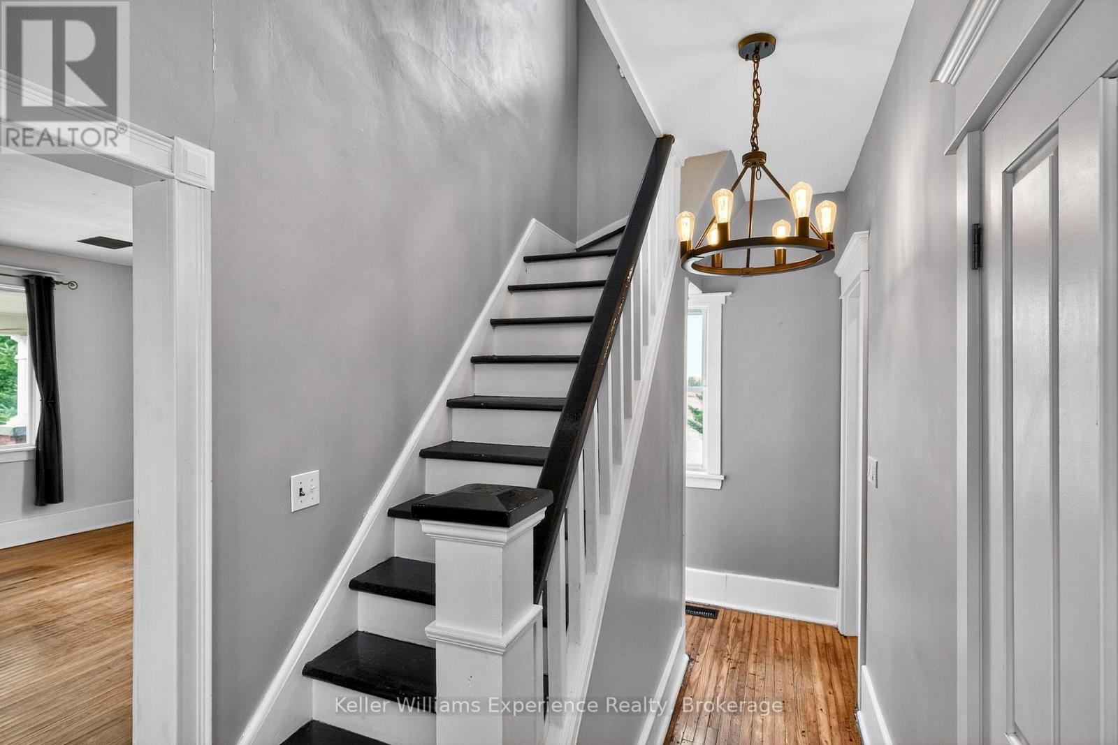 2936 Flos 6 Road W, Springwater, Ontario  L0L 1P0 - Photo 21 - S13446826