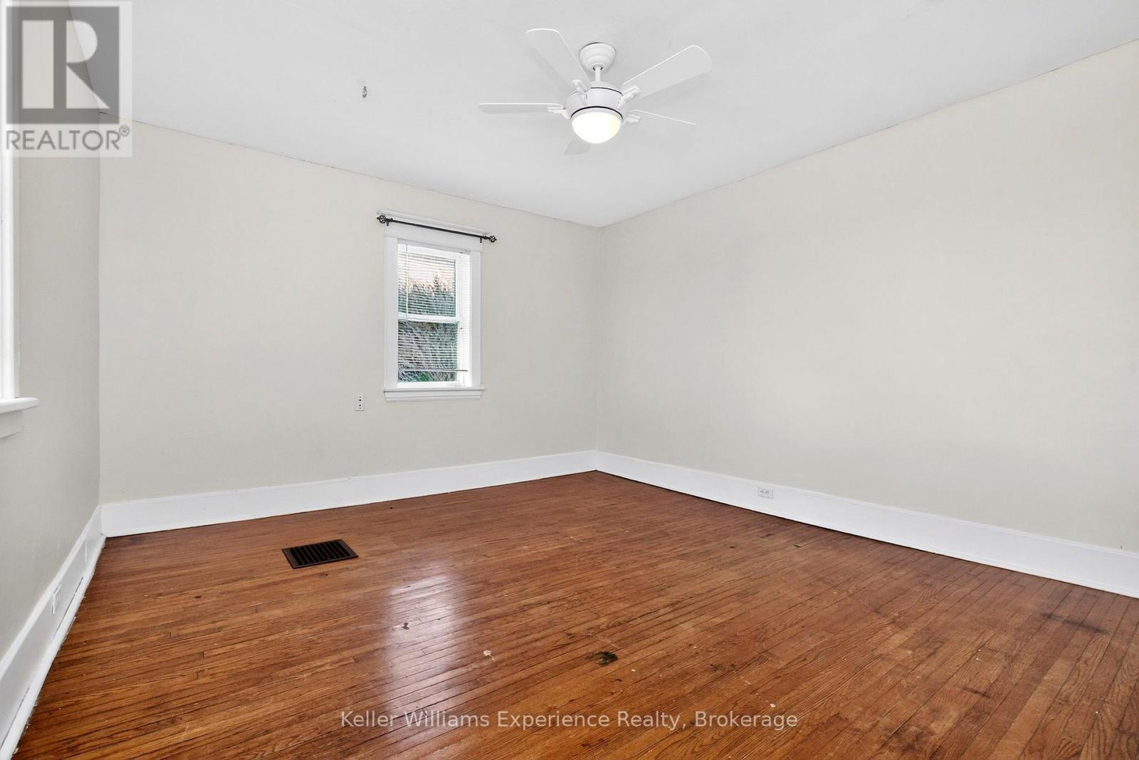 2936 Flos 6 Road W, Springwater, Ontario  L0L 1P0 - Photo 26 - S13446826
