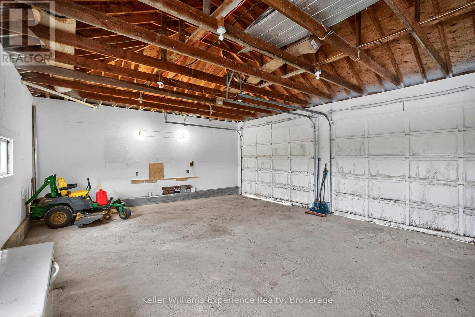 2936 Flos 6 Road W, Springwater, Ontario  L0L 1P0 - Photo 33 - S13446826