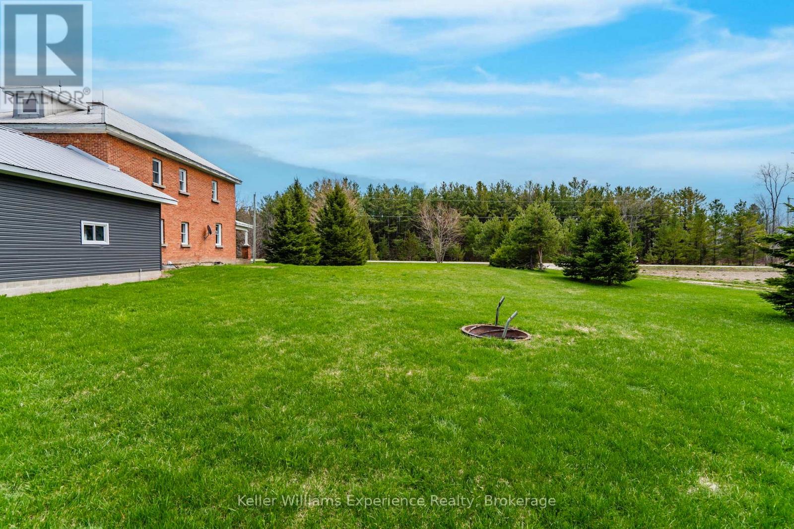 2936 Flos 6 Road W, Springwater, Ontario  L0L 1P0 - Photo 37 - S13446826