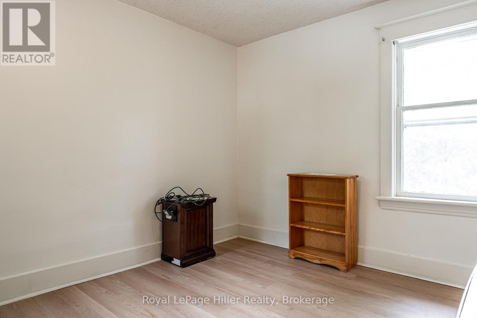 42 Home Street, Stratford, Ontario  N5A 1Z7 - Photo 6 - X13447224