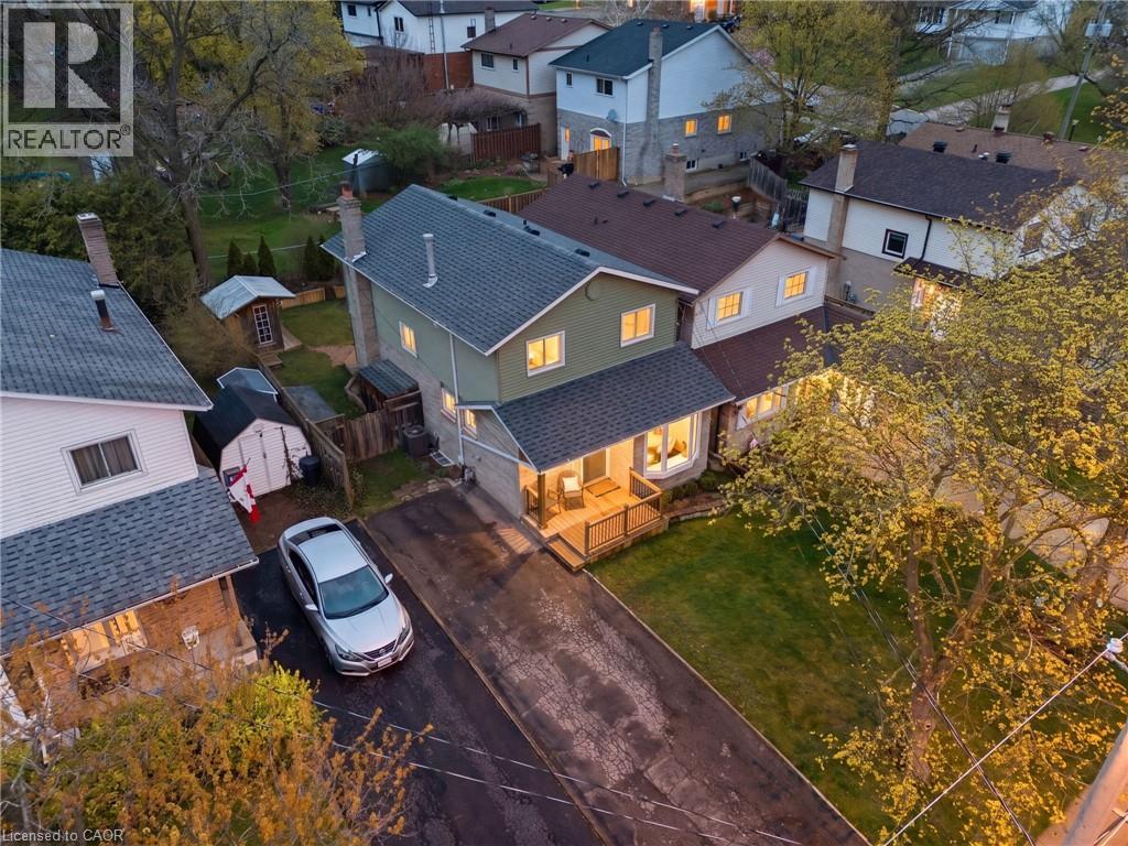 10 Burke Drive, Caledonia, Ontario  N3W 1C3 - Photo 2 - 40840028
